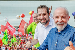 Ministrio Pblico pede multa a Lula por pedir votos para Boulos (Crdito: Ricardo Stuckert / PR
)