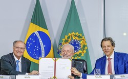 Lula sanciona lei para modernizao do parque industrial brasileiro (foto: Ricardo Stuckert / PR)