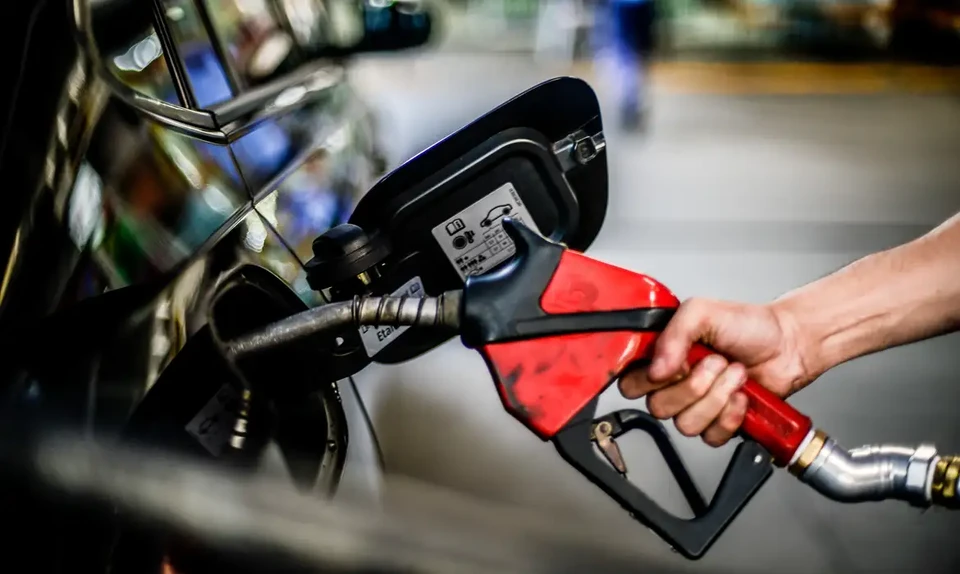 No ano, combustível teve redução de 15,8% (foto: Marcello Casal Jr/Agência Brasil )