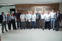 Representantes do PP participaram de solenidade no Hospital das Clnicas 