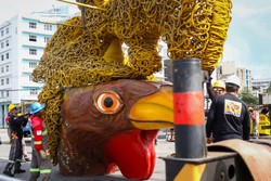  Para muitos, a "descida" do Galo representa o encerramento definitivo das festividades