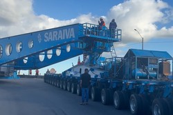 Problema hidrulico retarda transporte do transformador elico (Divulgao/PRF)