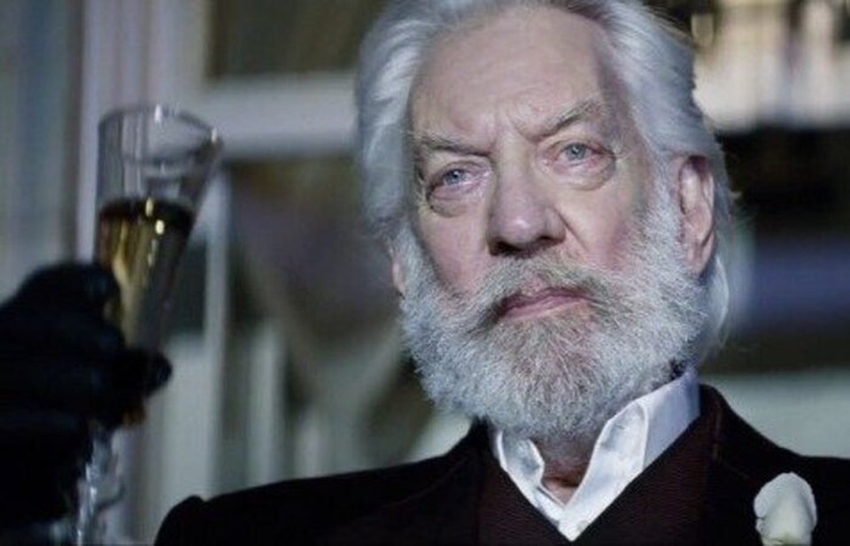  (Donald Sutherland como o tirnico Presidente Snow na fraquia 'Jogos vorazes'. Divulgao)
