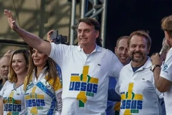 %u2018Só Deus me tira daquela cadeira%u2019, diz Bolsonaro na Marcha para Jesus (crédito: AFP)