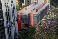 Ato bolsonarista reuniu 750 mil na Avenida Paulista, diz PM (Foto: Miguel SCHINCARIOL / AFP)