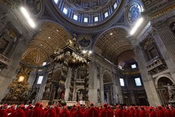 Vaticanistas revelam bastidores do conclave e destacam a fora de um cardeal (Foto: AFP)