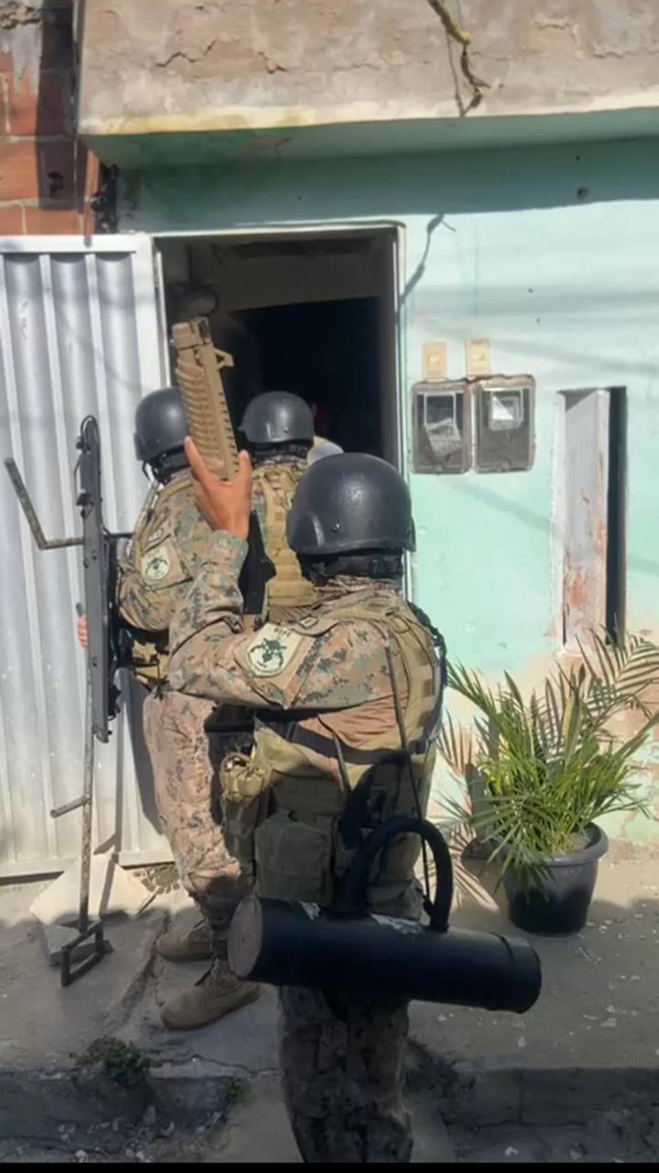 Bope invadiu casa para conter homem  (Foto: PM )