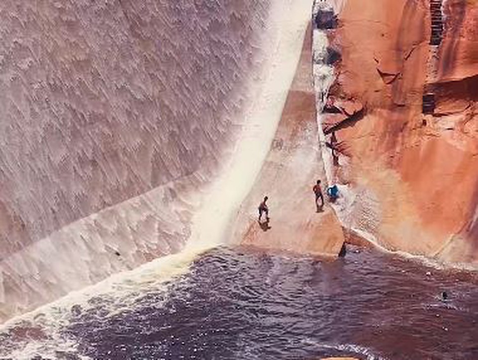 O aude Gargalheiras, em Acari, no Rio Grande do Norte (foto: Reproduo de vdeo/Nelder Medeiros)