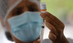 Recife comea a aplicar vacina contra a subvariante XBB da covid-19; saiba quem pode tomar (Foto: Myke Sena /MS)