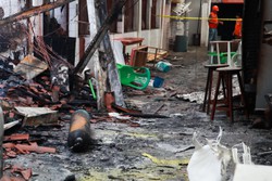 Restaurantes do Mercado da Madalena funcionam aps incndio em boxes  (Foto: Prefeitura do Recife )