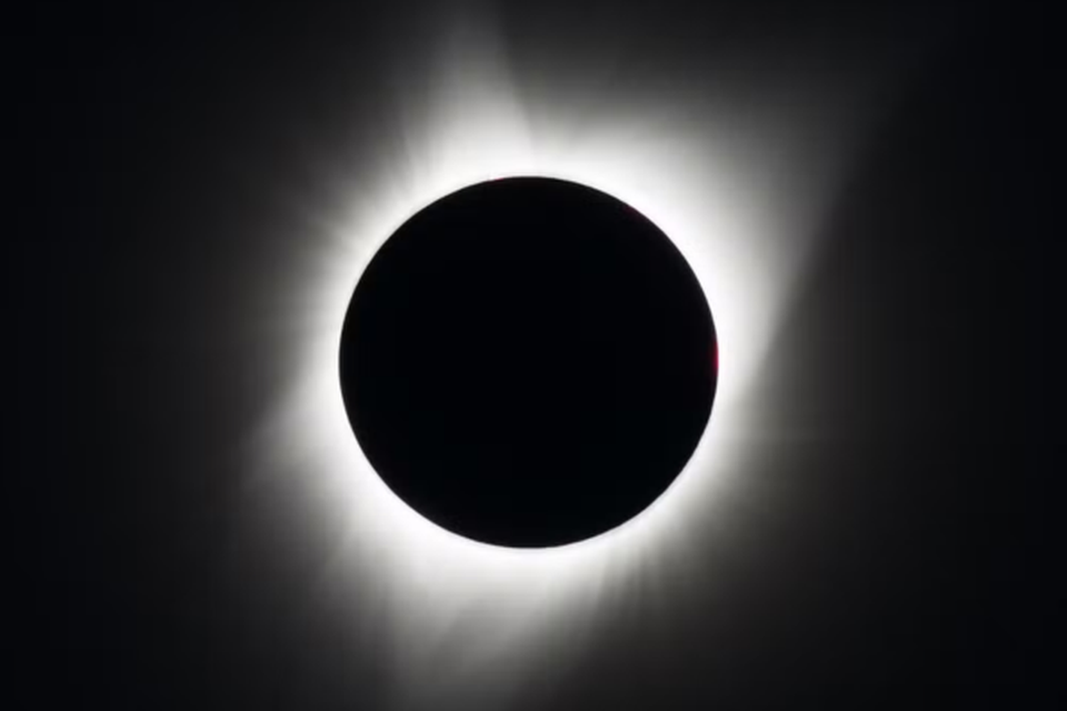 Imagem do eclipse solar visto no estado do Oregon, nos Estados Unidos, em 2017 (Crdito: NASA/Aubrey Gemignani
)