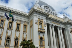 Pela primeira vez, sesso de julgamento na 2 Instncia no TJPE foi composta s por mulheres (Foto: TJPE/Divulgao)