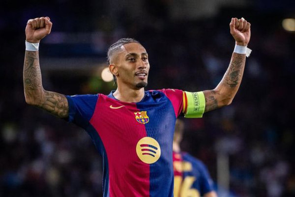 Raphinha comanda o Barcelona em partida da Champions League nesta tera-feira (26). (Foto: Reproduo/Instagram)