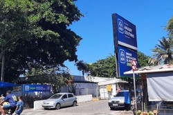 Menina de 9 anos  atingida por bala perdida durante troca de tiros entre PM e criminosos no Recife (Foto: Reproduo)