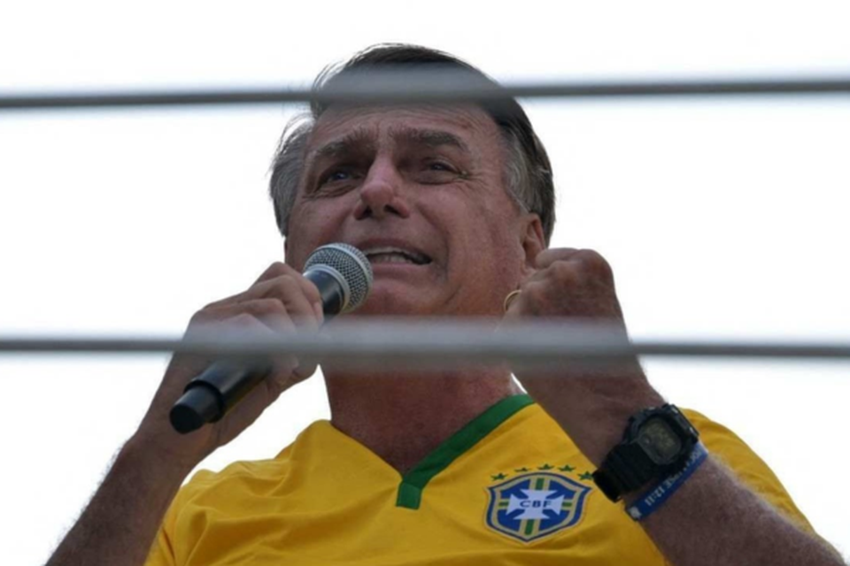 Ao lado de Tarcísio e Caiado, Bolsonaro disse que ''plantou sementes'' (Crédito: NELSON ALMEIDA / AFP)