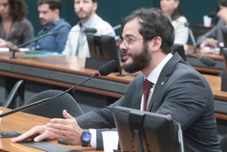 Subcomisso da Cmara que debate fim da escala 6x1 tem deputado pernambucano (Marina Ramos / Cmara dos Deputados)
