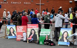 Austrália vai às urnas e pesquisas apontam derrota do governo conservador (Foto: William WEST / AFP
)