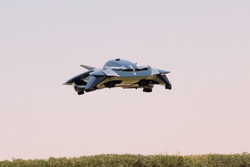 Com instabilidades, carro voador faz viagem em Dubai (Carro Voador, Volar, da empresa britânica Bellwether, levanta voo em testes com protótipo. Foto: Reprodução/Instagram @bellwether_industries)