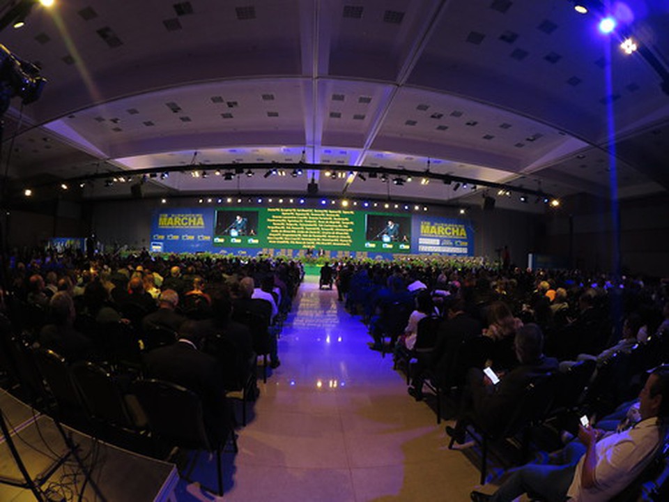 Em 2023, Marcha dos Prefeitos bateu recorde com cerca de 11 mil participantes (Divulgao/CNM)