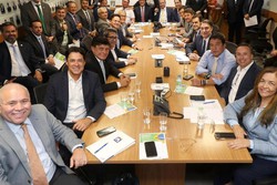 PL rene Bolsonaro, Valdemar Costa Neto e dirigentes estaduais para traar planejamento visando 2026 (Foto: Divulgao)