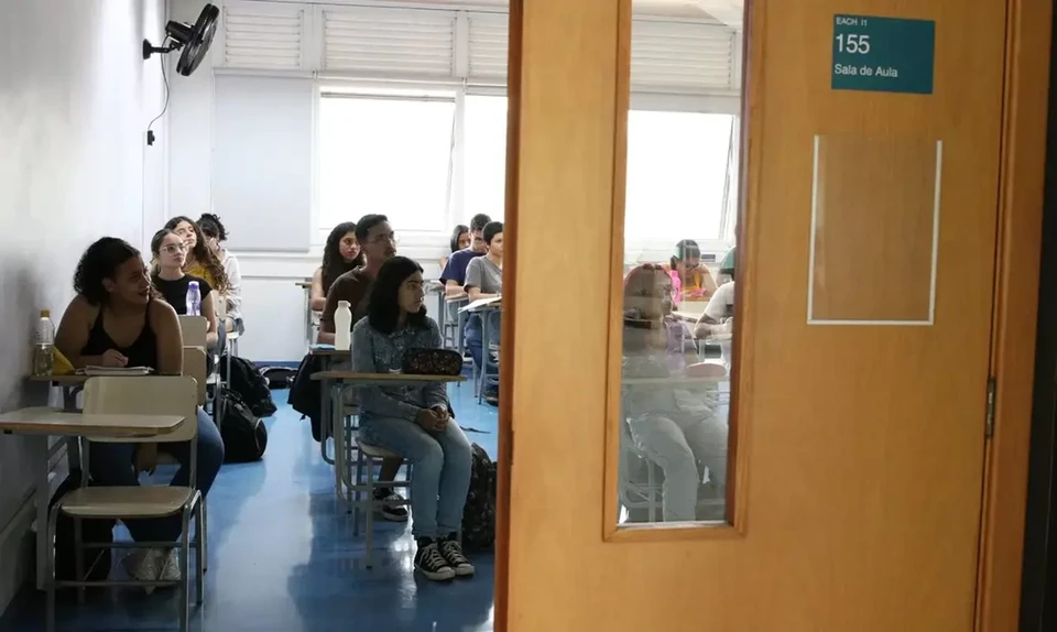 A participao na lista de espera deve ser feita por meio da pgina do sistema no portal Acesso nico. (Crdito: Rovena Rosa/Agncia Brasil)