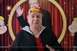Ator de Quico, em 'Chaves', faz campanha com os EUA contra imigrao ilegal (foto: Reproduo/X)