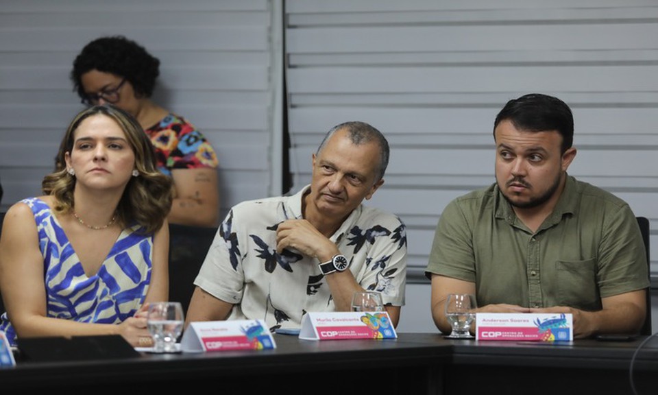 A informao sobre a estrutura de sade para a folia foi divulgada, nesta tera (30), em entrevista coletiva, na sede da prefeitura, no Cais do Apolo, no Centro (Foto: Marlon Diego/PCR)