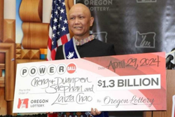 Imigrante que luta contra cncer leva R$ 6,6 bilhes em loteria dos EUA (crdito: Divulgao/Oregon Lottery)