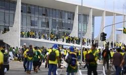 8 de Janeiro: condenados violam tornozeleira e fogem do Brasil (foto: Marcelo Camargo/Agncia Brasil)