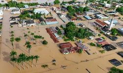 O estado contabiliza 17 municípios em situação de emergência e pelo menos 11 mil desabrigados