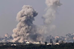 Israel ataca Gaza aps fim de trgua; ao menos 650 pessoas so feridas (Foto: Jack Guez/AFP)