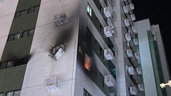 Fogo atingiu apartamento em Olinda 