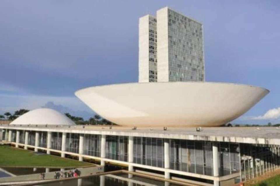 

Reunio em comisso do Congresso derrubou medida provisria do governo que libera crdito extraordinrio de R$ 1,3 bilho para o Judicirio  (foto: Minervino Jnior/CB/D.A Press)