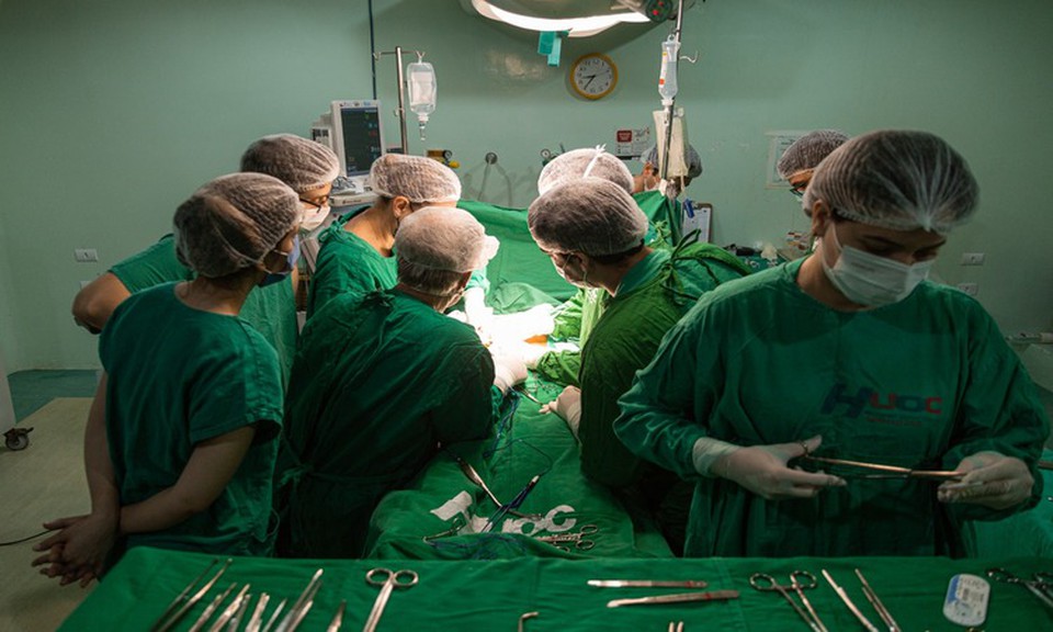 Segundo dados da Central de Transplantes de Pernambuco (CT-PE), atualmente 3.589 pacientes aguardam na fila para receber um rgo ou tecido, sendo 146 deles  espera de um fgado (Foto: Ray Evellyn)