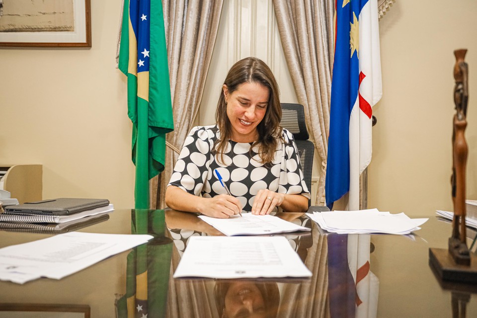 A nomeao, assinada pela governadora Raquel Lyra, foi publicada na edio do Diario Oficial do Estado deste sbado (30) (Foto: Janana Pepeu/Secom)