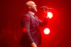 Belo apresenta seu romantismo renovado em noite especial no Geraldo (Foto: Divulgao)