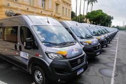 Cuida PE: estado recebe 24 vans para transporte de pacientes que precisam de cirurgias eletivas (Foto: Miva Filho/Secom)