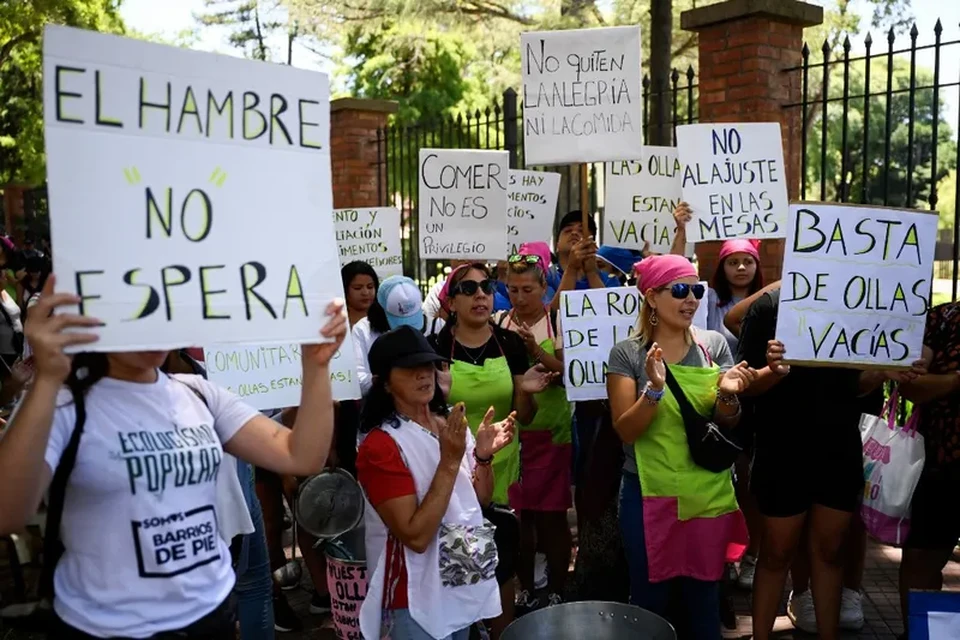 Crise teve incio com falta de repasses (foto: Luis Robayo / AFP)