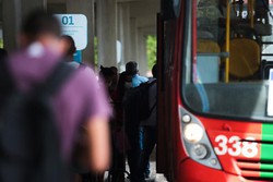 Os ônibus poderão ter novas tarifas no Grande Recife