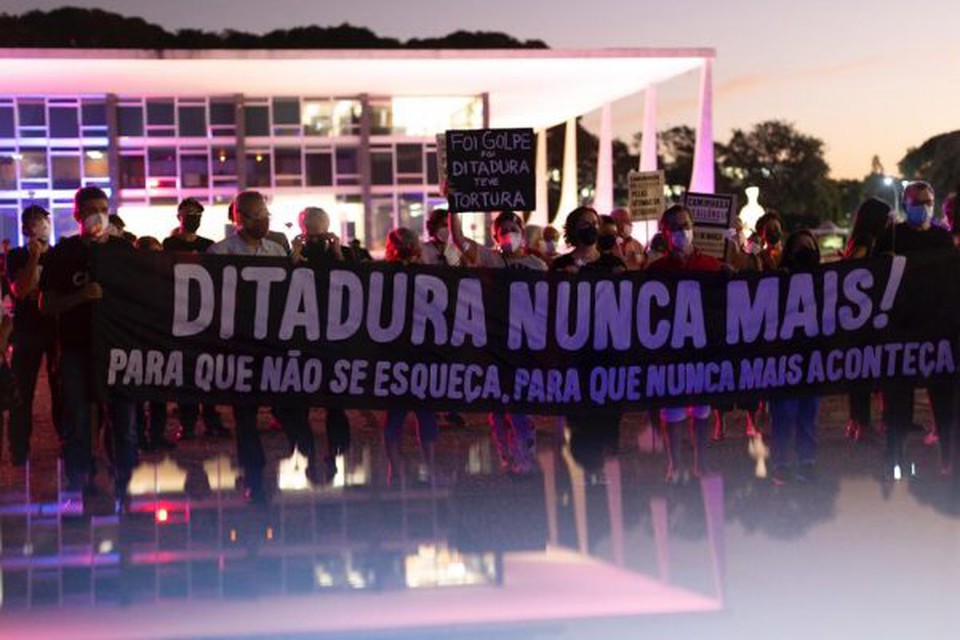 Acreditam na possibilidade de uma nova ruptura democrtica no pas 20% (Foto: Igo Estrela/Metrpoles
)