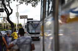Motorista de ônibus é agredido com limão por vendedor de VEM (Foto: Divulgação)