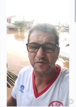 dolo do Nutico pede ajuda, aps ser vtima das enchentes no RS (Reproduo/ Facebook)