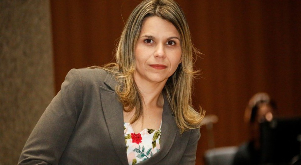 A deputada, Clarissa Trcio, do PL, integra a relao (Alepe/Divulgao)