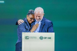 Lula se emociona ao lado de Marina Silva na COP28