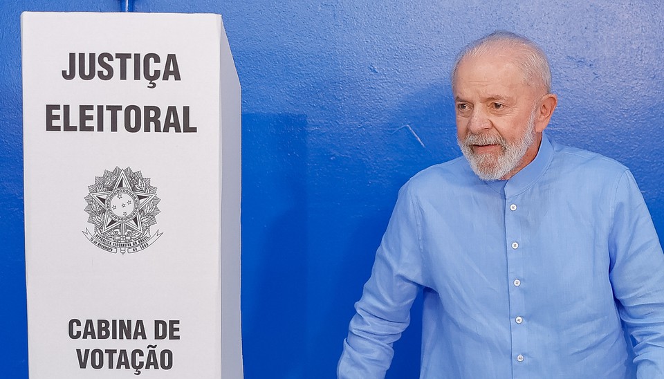 Lula falou rapidamente com a imprensa (Crdito: Ricardo Stuckert / PR)