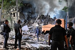 Bombardeios russos deixam 4 mortos na cidade ucraniana de Kharkiv (Foto: SERGEY BOBOK / AFP)