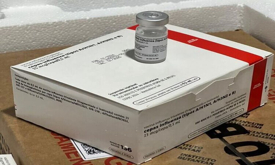 At o momento, foram aplicadas 461.922 doses da vacina, representando uma cobertura total para os grupos prioritrios de 15,0% (Foto: Divulgao/SES/PE)