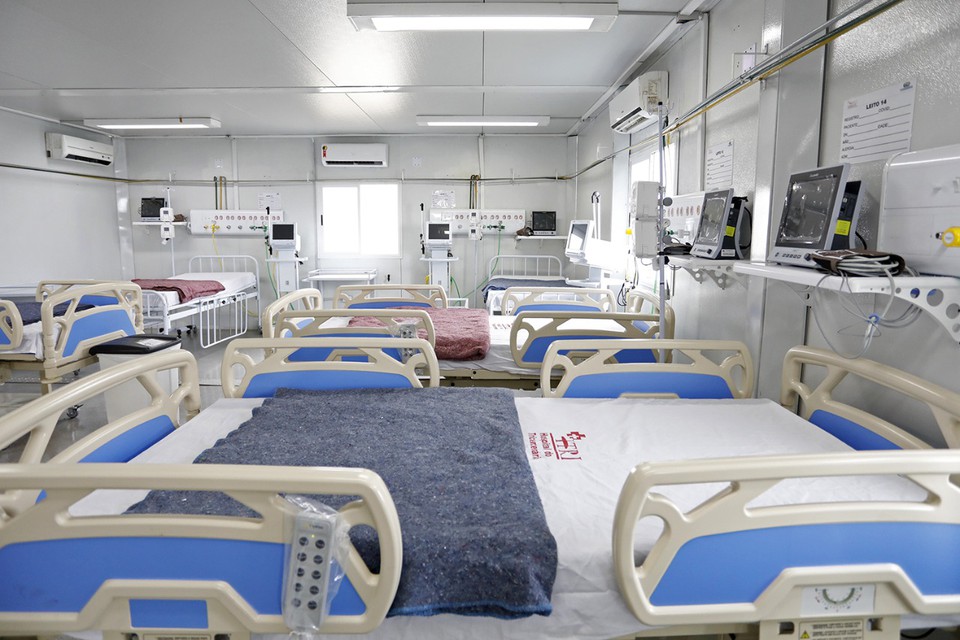 Agora o hospital possui 260 leitos, sendo 210 de enfermaria e 50 de terapia intensiva (Foto: Hlia Scheppa/SEI)