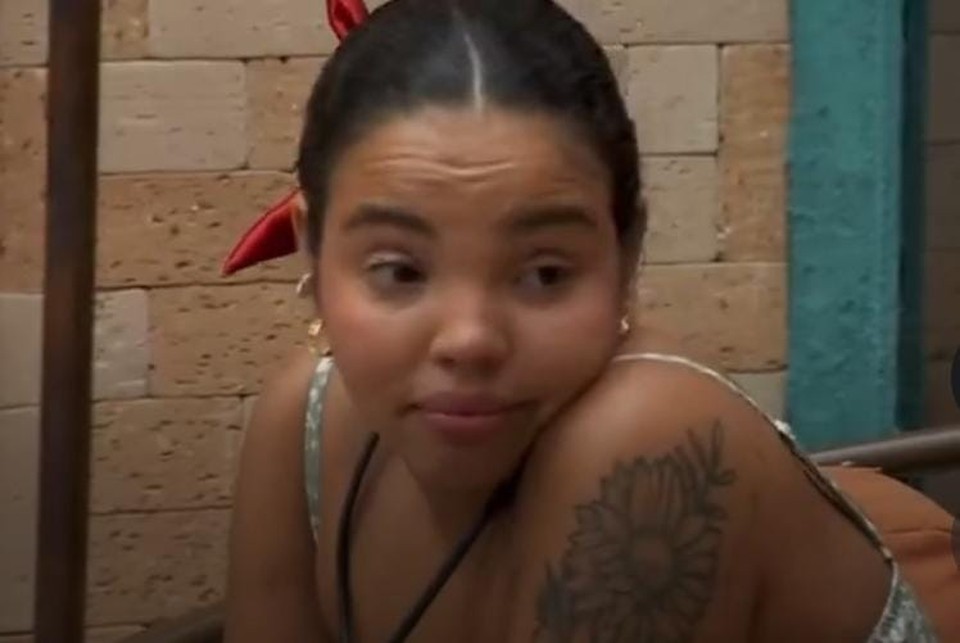 Sister chorou ao relembrar da mgoa que sente pelo pai (foto: Reproduo/Globoplay)