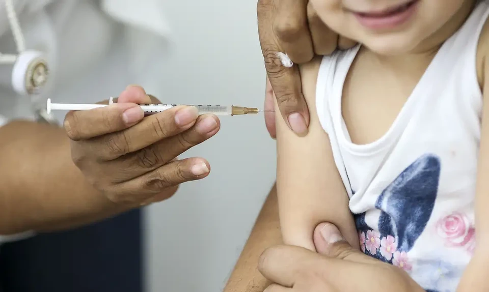 
A Fiocruz est em fase inicial de pesquisa sobre uma nova vacina contra a tuberculose. Ainda no foram feitos testes clnicos (Foto: Marcelo Camargo/Agncia Brasil)